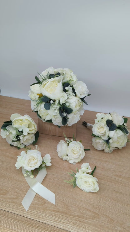 Ivory Wedding Flowers